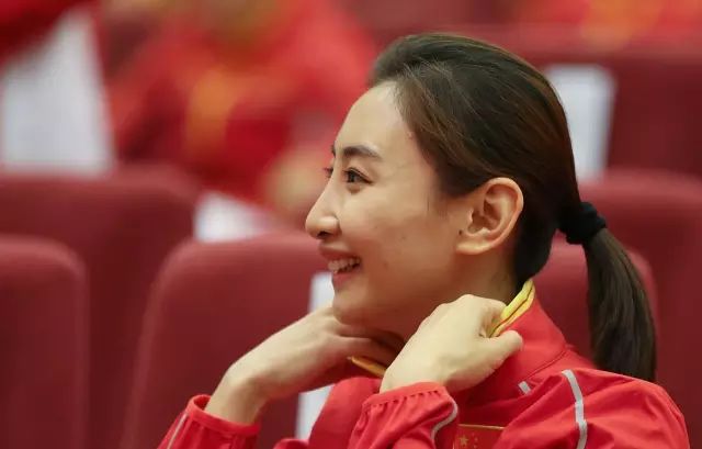 体操游泳名单队员冠军表演视频_体操游泳双冠军是谁_游泳冠军体操队员名单表