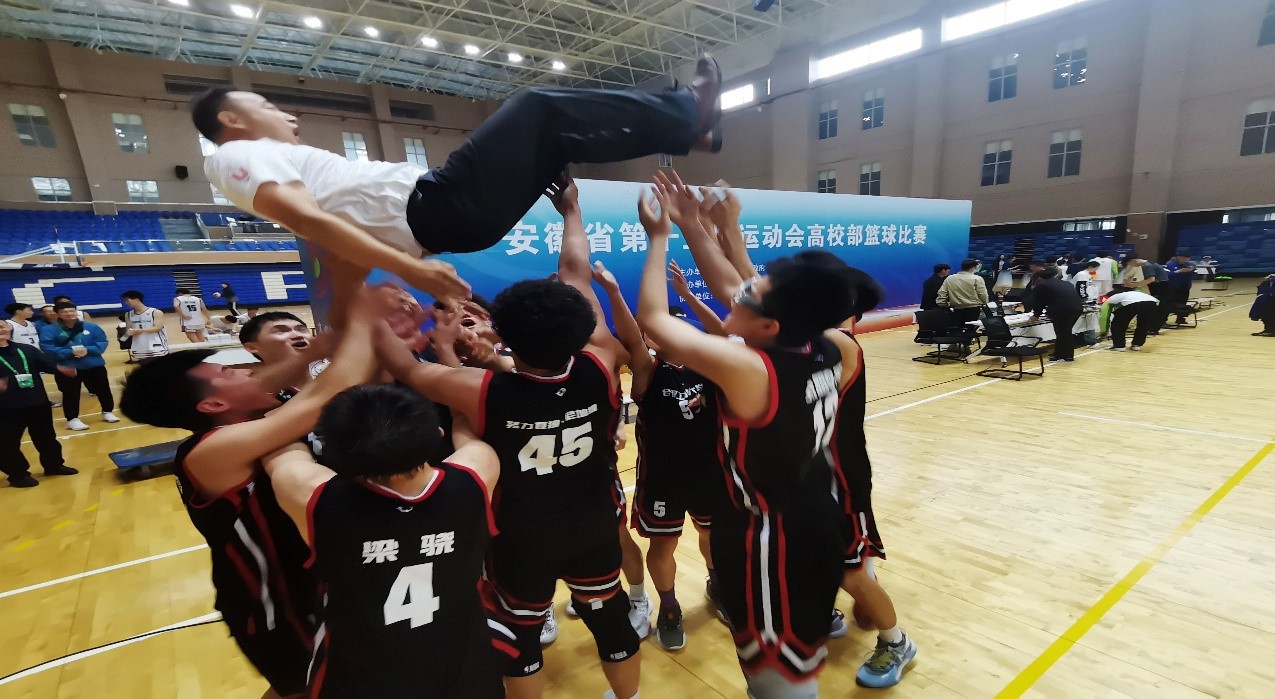 安徽省足球大学生联赛_安徽省大学生足球联赛2018_安徽省十五届高校部足球冠军