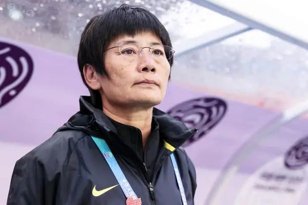 足球冠军人中国是哪个队_中国2人足球冠军是谁_足球冠军有哪些人中国