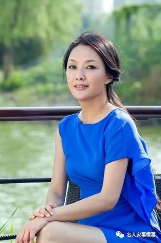 健身明星男美国_美国最小的健身明星_国外健身演员