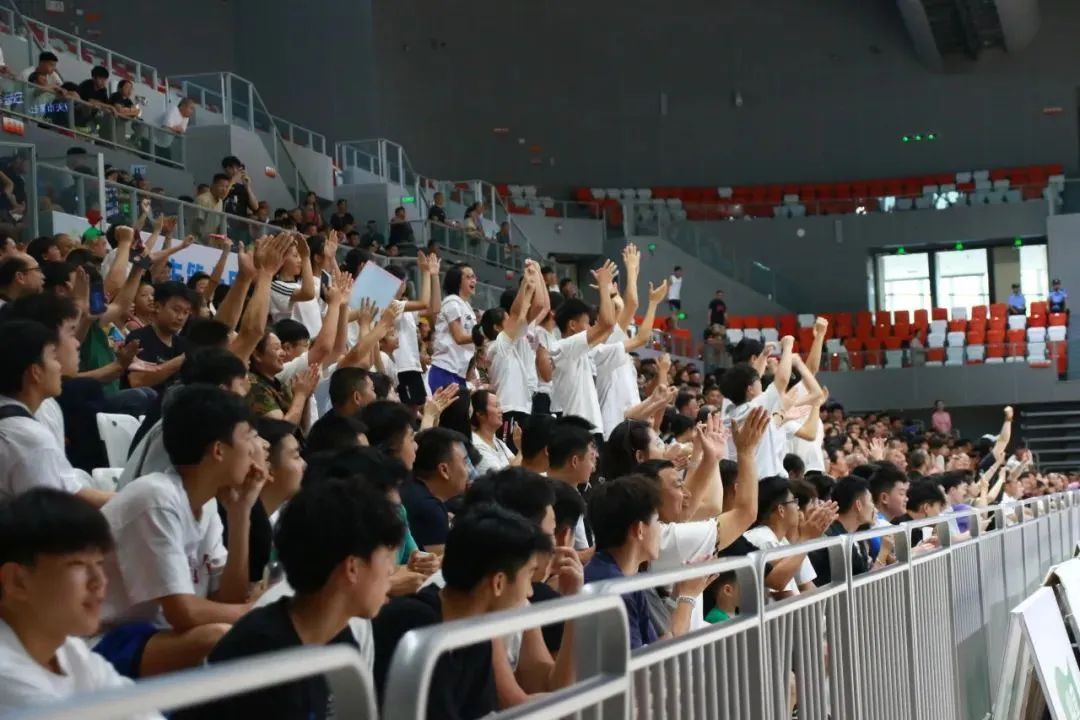 重庆市少年篮球冠军_重庆少年篮球俱乐部_重庆篮球青少年比赛