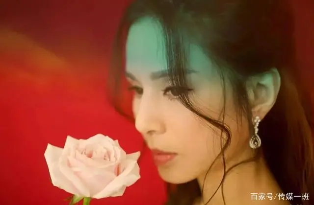 健身吧李若彤_李若彤健身房_健身女明星李若彤微博