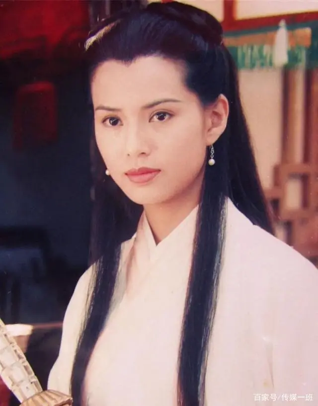 健身女明星李若彤微博_健身吧李若彤_李若彤健身房