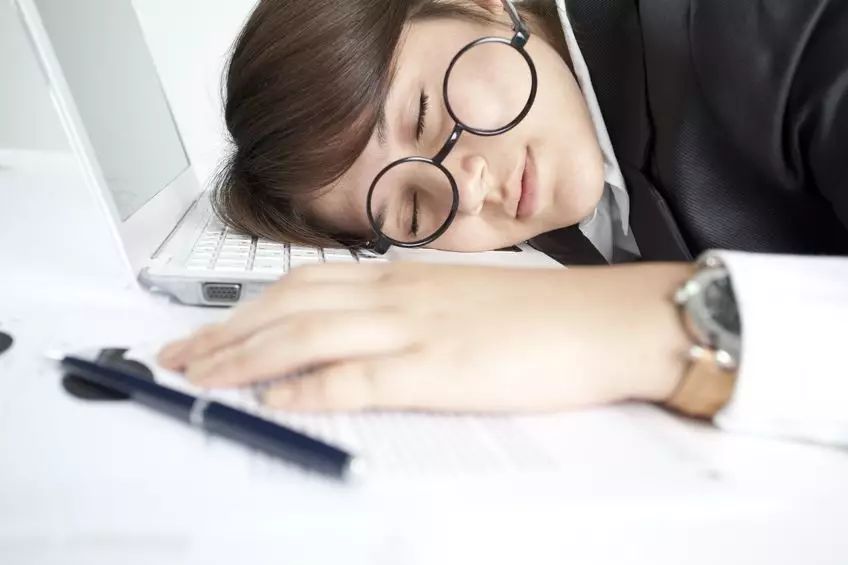 中国白领亚健康危机：76%处于亚健康状态