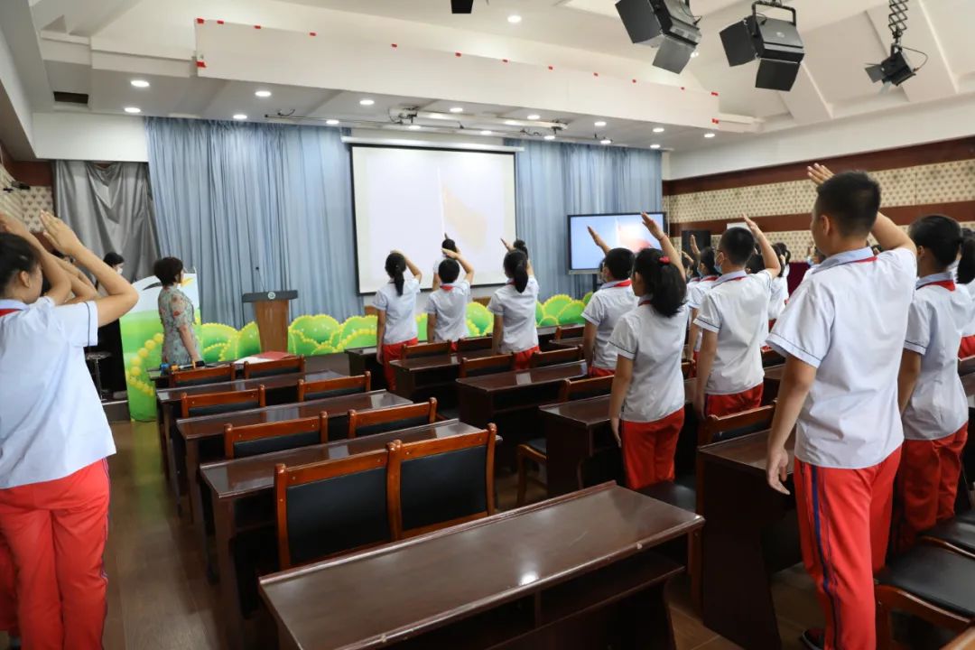 高中运动会有10000米吗_庄河五高中运动会_高中有运动会